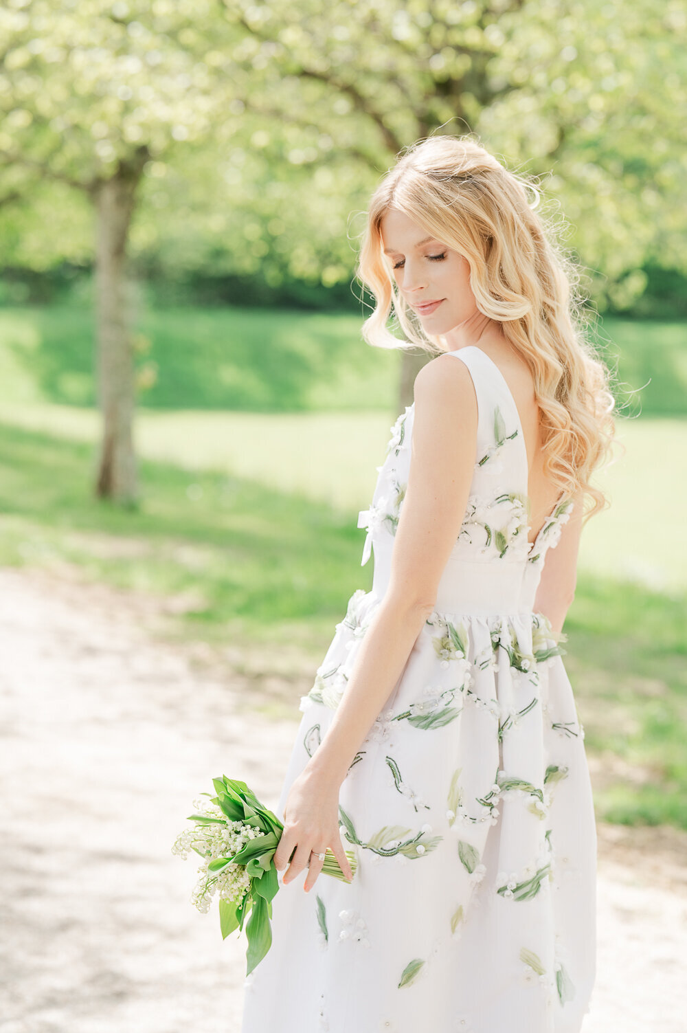 Engagement-shoot-picnic-in-France-2-19