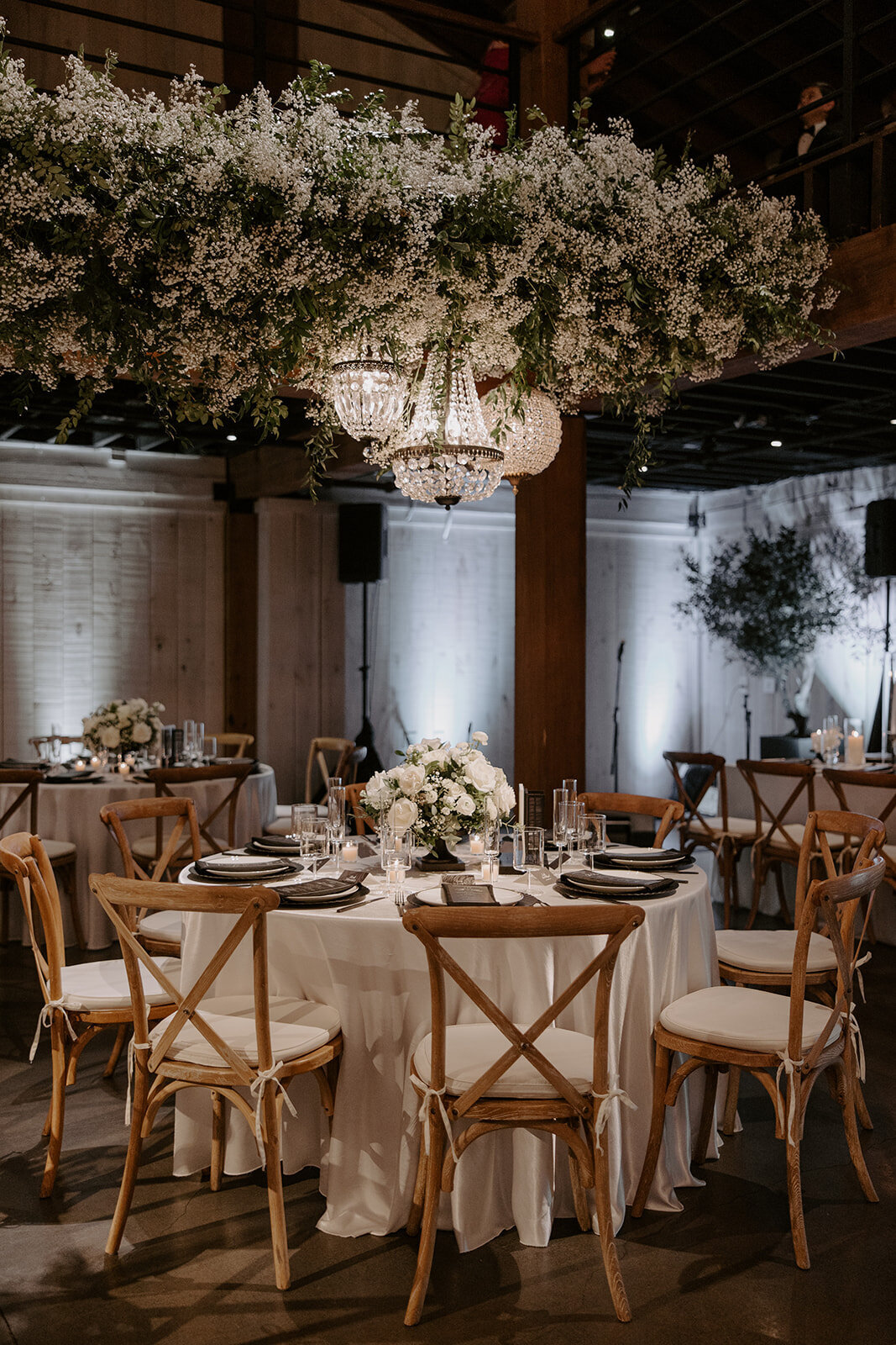white-wedding-florals-00032