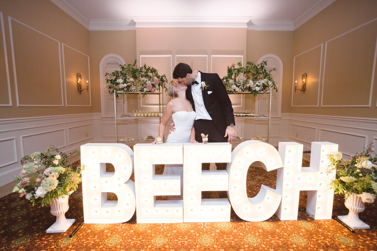 BEECHWEDDING-723