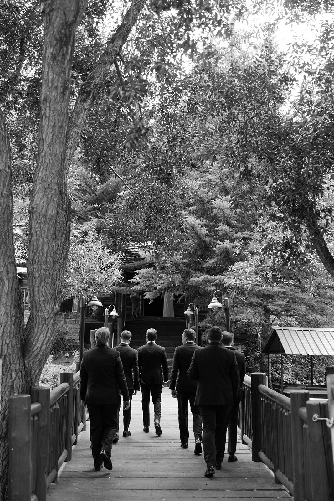 Olivia&TomSneakPeeks(Wedding)-35