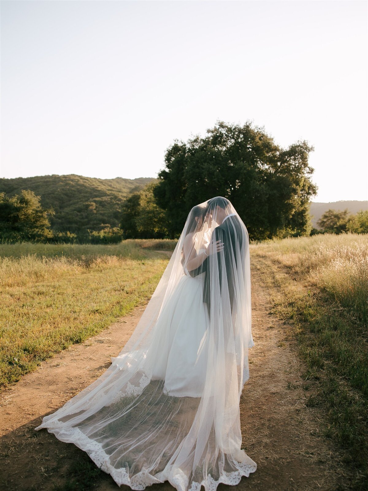 Vazquez Photography - Sacred Oak Vinyard-55