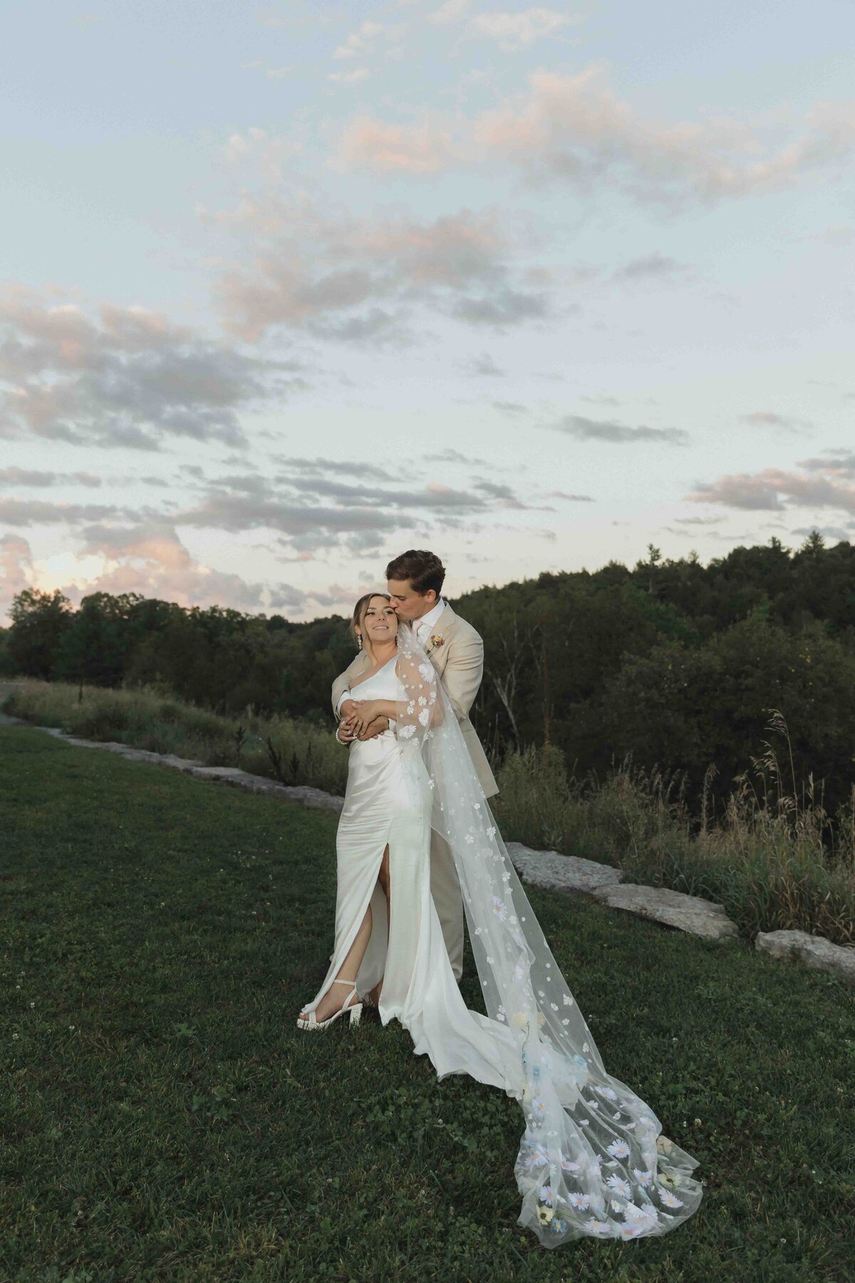 riverhouse winery wedding