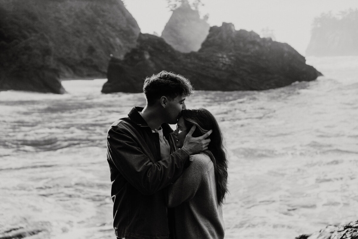 WithLoveFromCass_OregonProposalPhotographer_MadisonChristian_Novemeber2025_SecretBeach-91