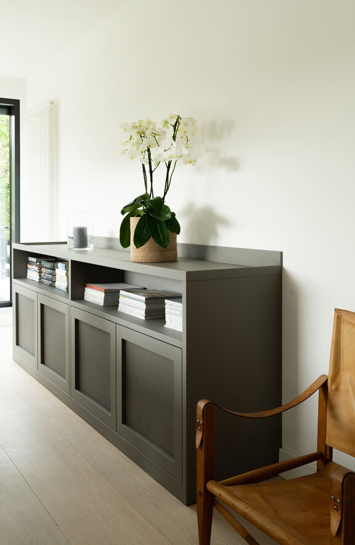 Von-Dach-bis-Keller-Sideboard-grau-13