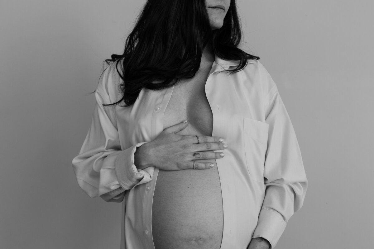 Tess and Zack Maternity_256