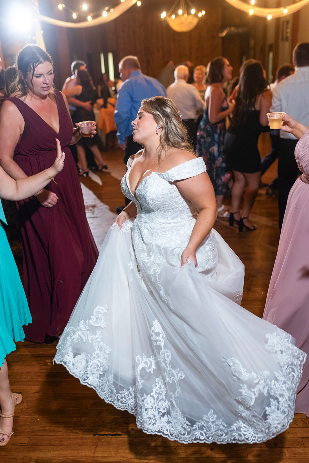 reTheBurrowWeddingPhotography-688