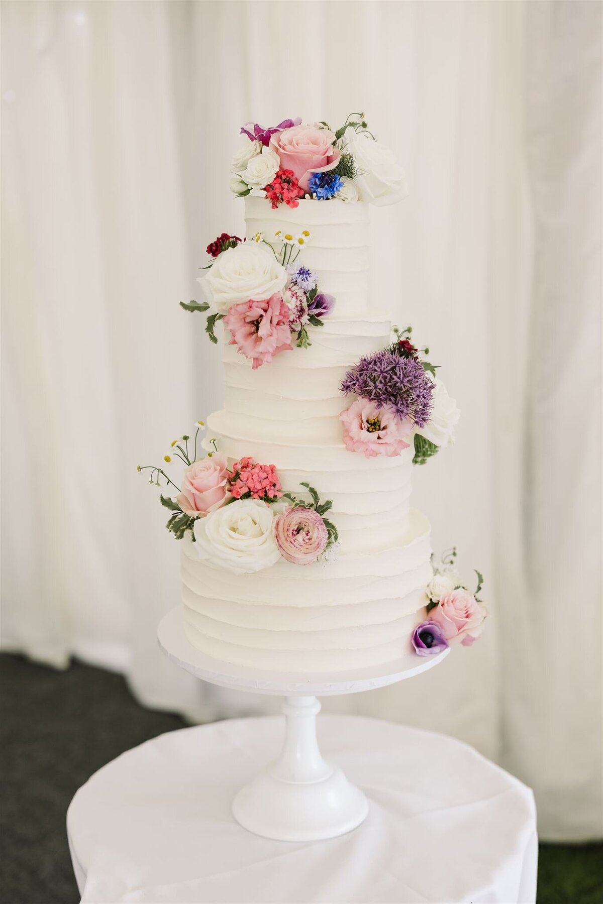 Buttercream-wedding-cake-luxury-rustic-floral
