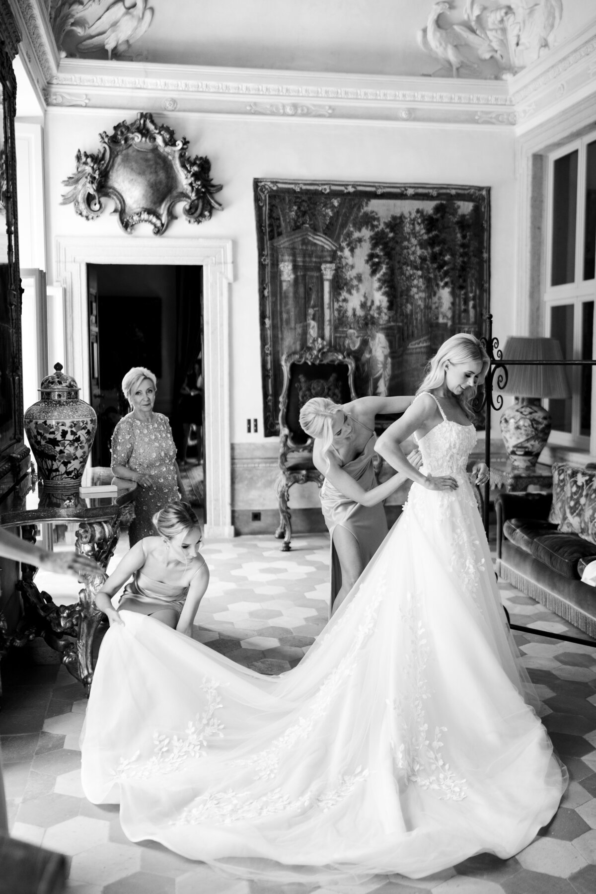 Villa-Balbiano-Lake-Como-Wedding-Tuuka Rask-Eventoile-1