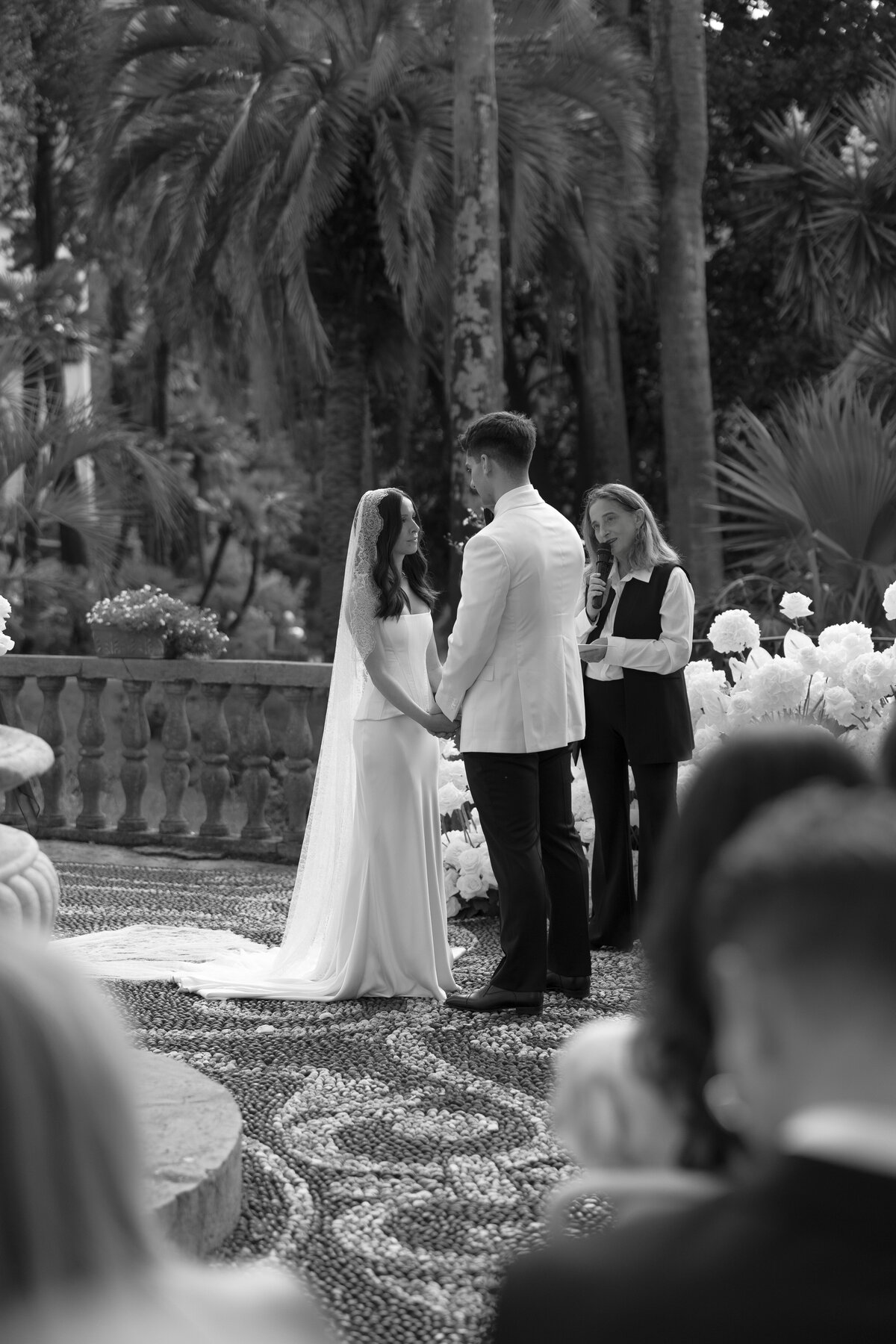 Cacie_Carroll@CacieCarrollPhotography_KriziaandNick_WeddingDayatVillaDurazzo_SantaMargheritaItaly-541