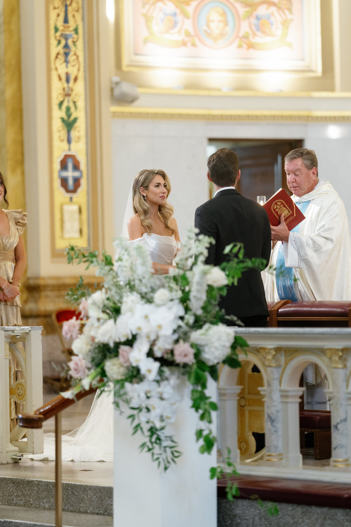 Aspen-Avenue-Chicago-Wedding-Photographer-Chicago-Athletic-Association-Simplicitee-XO-Design-Co-St-Mary-of-the-Angels-Church-Anomalie-Beauty-Timeless-Vogue-75