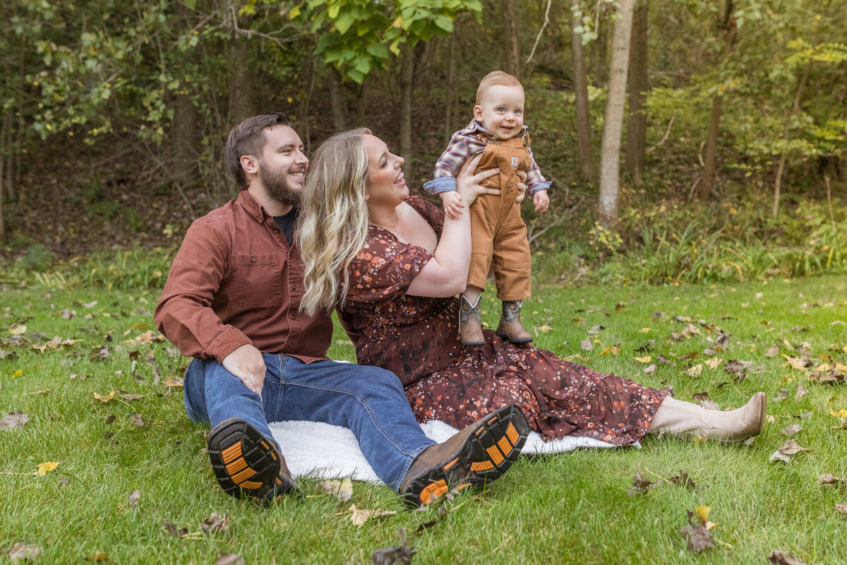 Oakland County family photographer Savvy Shoots Photography