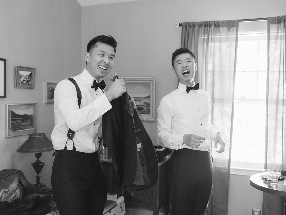 aimee-leo-getting-ready-olive-and-oath69