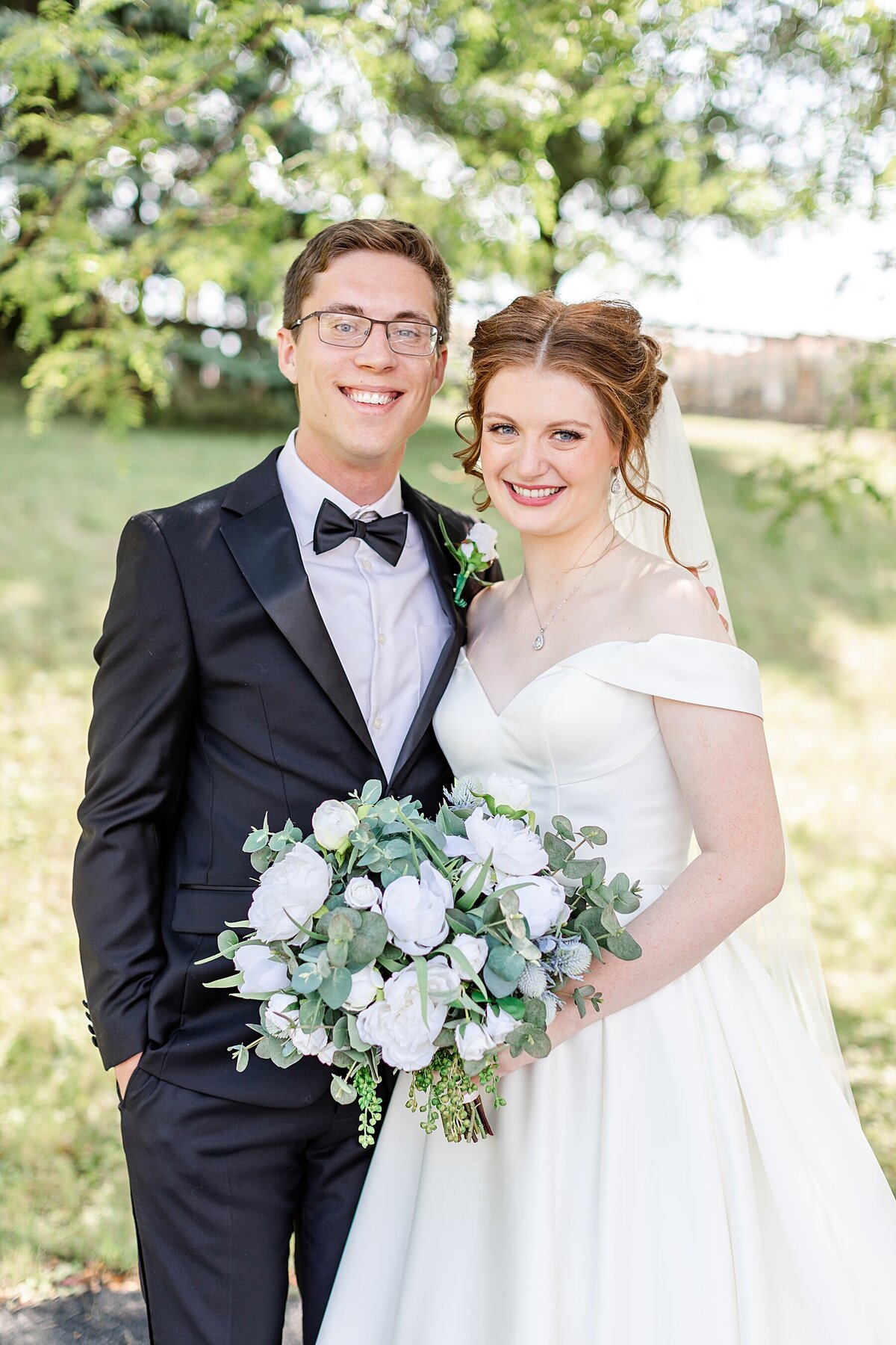 Pittsburgh-Nicassio-Fields-Green-Blue-Wedding-1 (57)