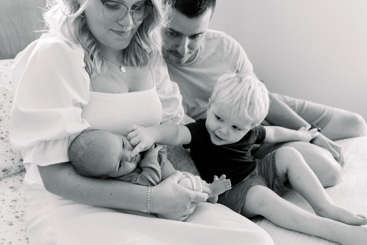 cassie-nichole-photography-dayton-family-photographer-smith-family-asher-newborn-session-49