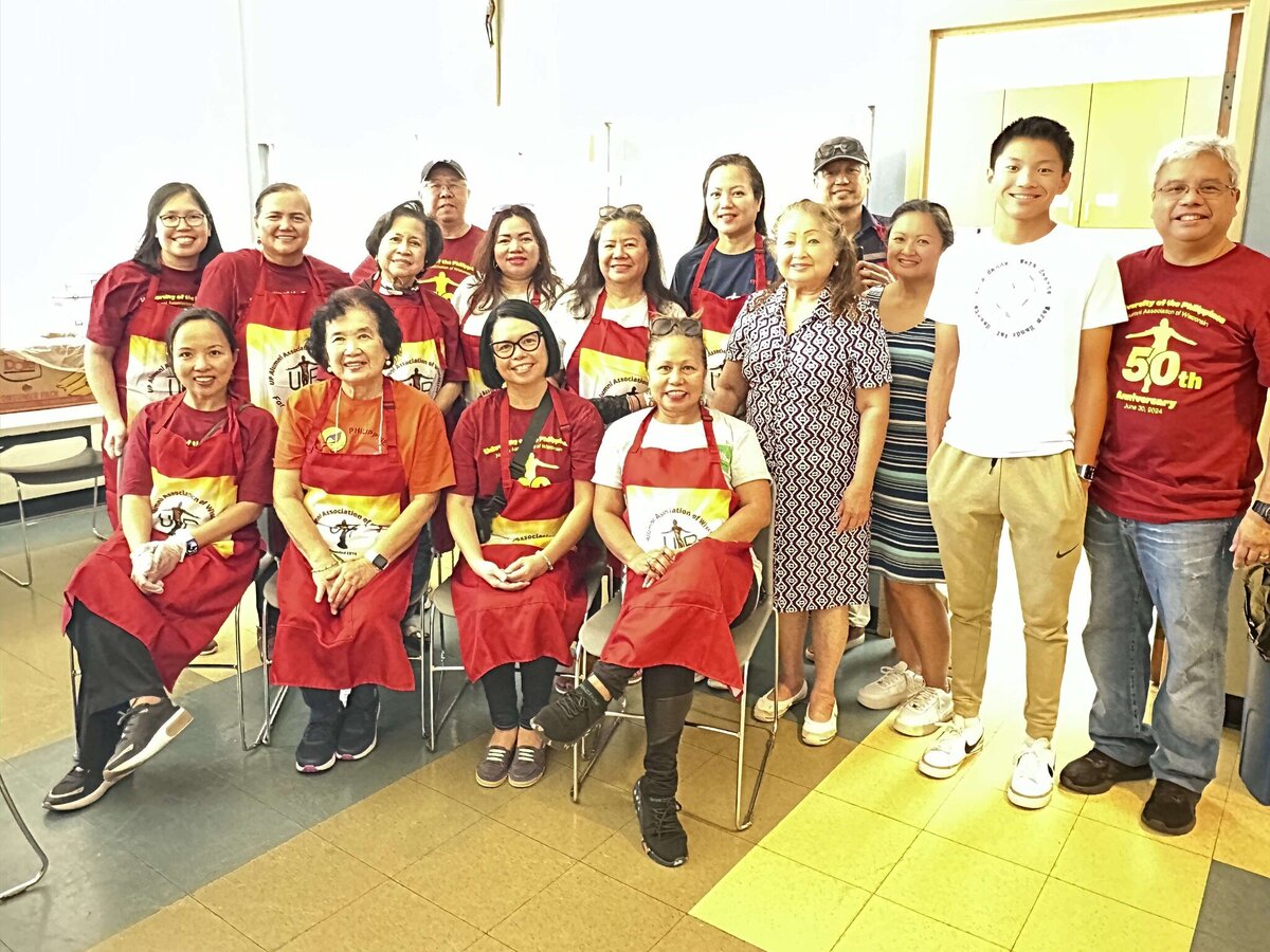 Social Services - 2024- 2 - Serving Lunch for Milwaukee Homeless - G1 Volunteers and UPAAW