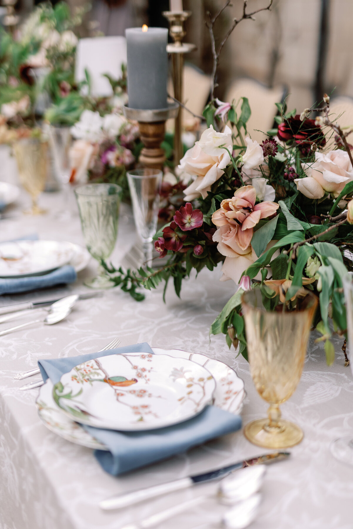 close up of luxury plates and dinnerware at a Greencrest Manor wedding.
