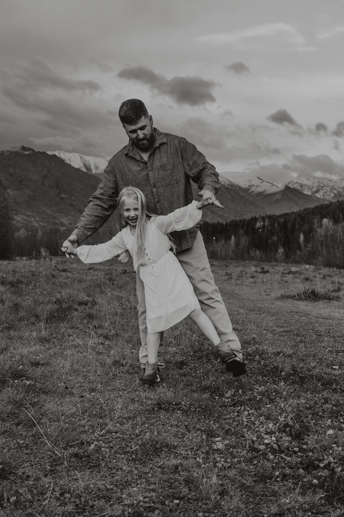 9L0A0677Alaska_EagleRiver_FamilySession