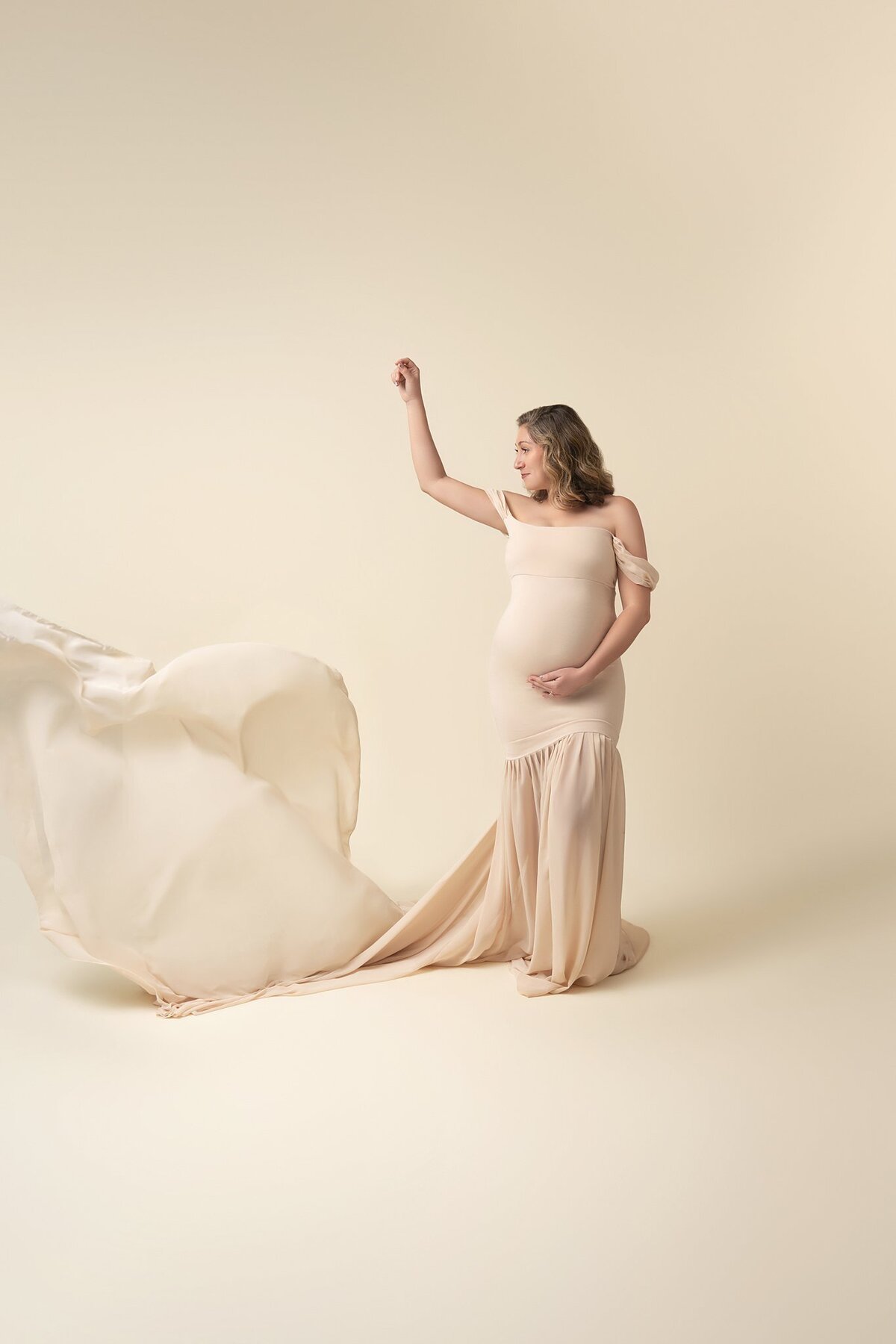 06_09_2024_TaylorMaternity_farm-Studio-469_WEB