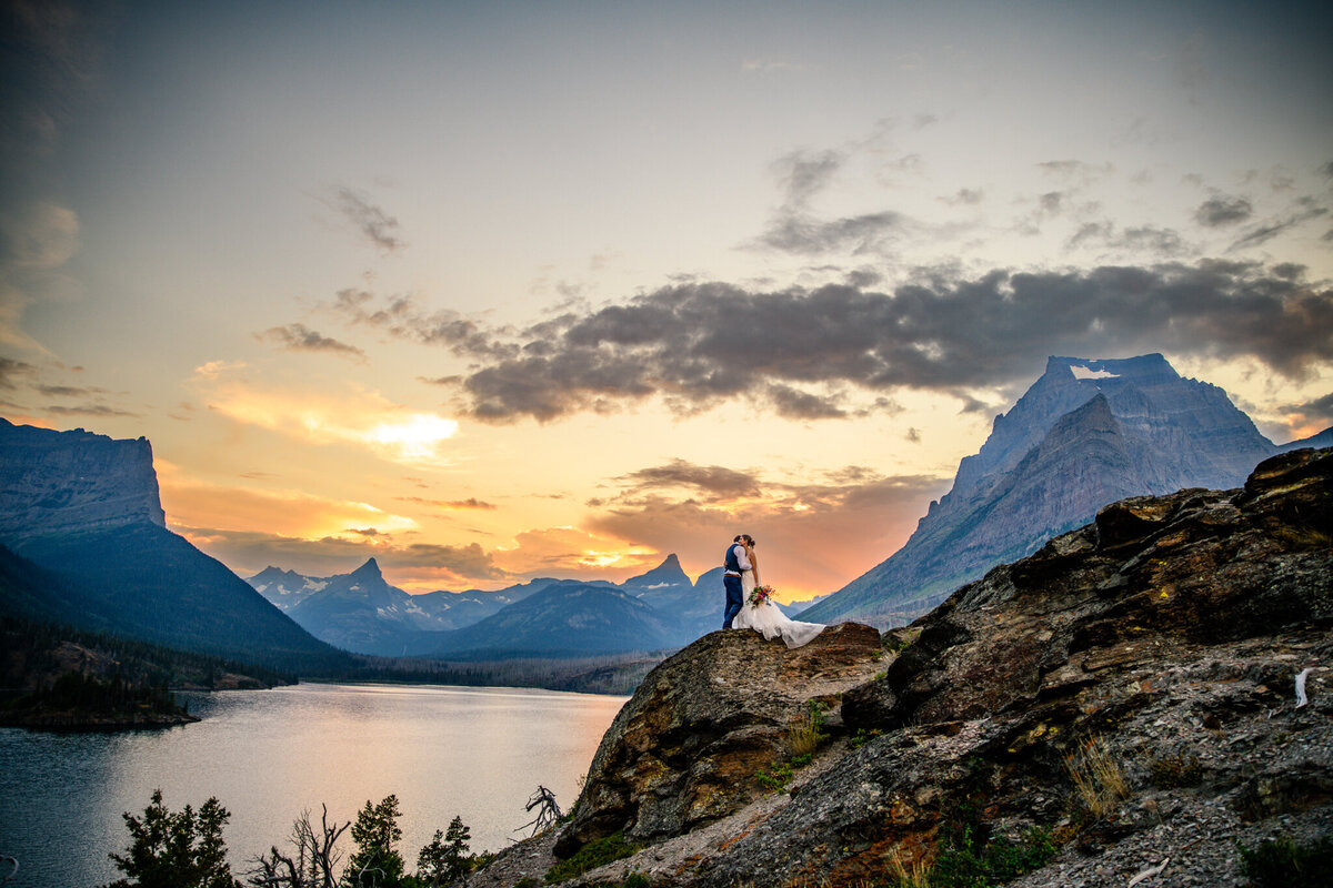 Glacier-park-elopement-montana-wedding-photographer-planning037