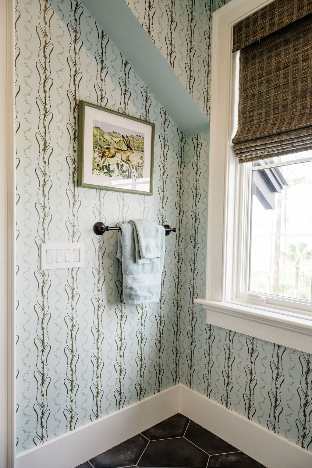 KYP[LeslieTrenta-301DaviesRoad]-205