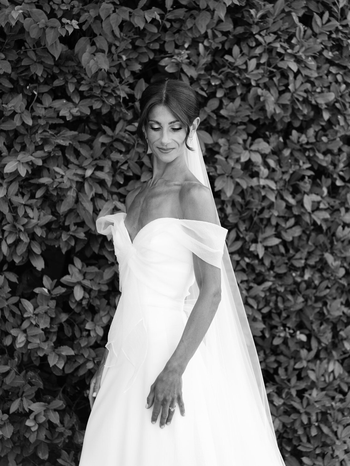 Black-Tie-Wedding-at-Four-Seasons-and-Vouliagmeni-Lake-011