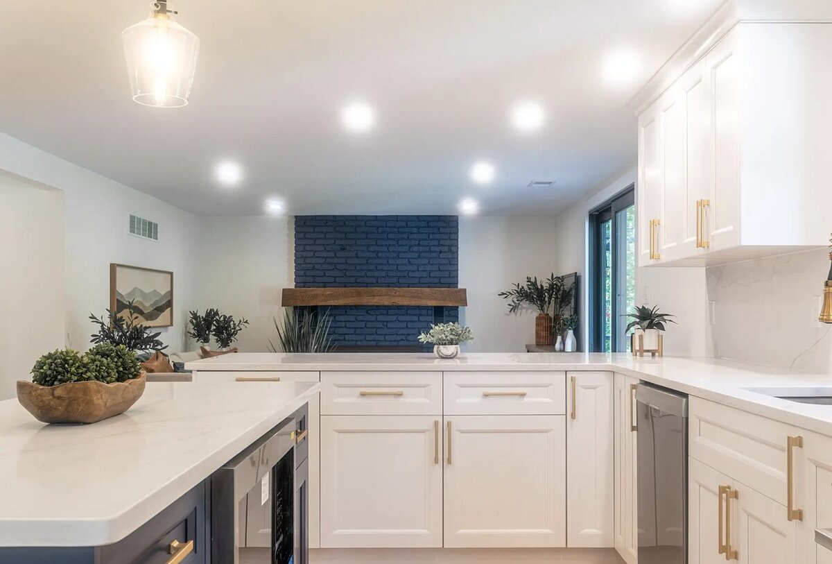 Kelly DeTommaso Elegant Transitions Occupied Home Staging Sellersville PA Kitchen 1
