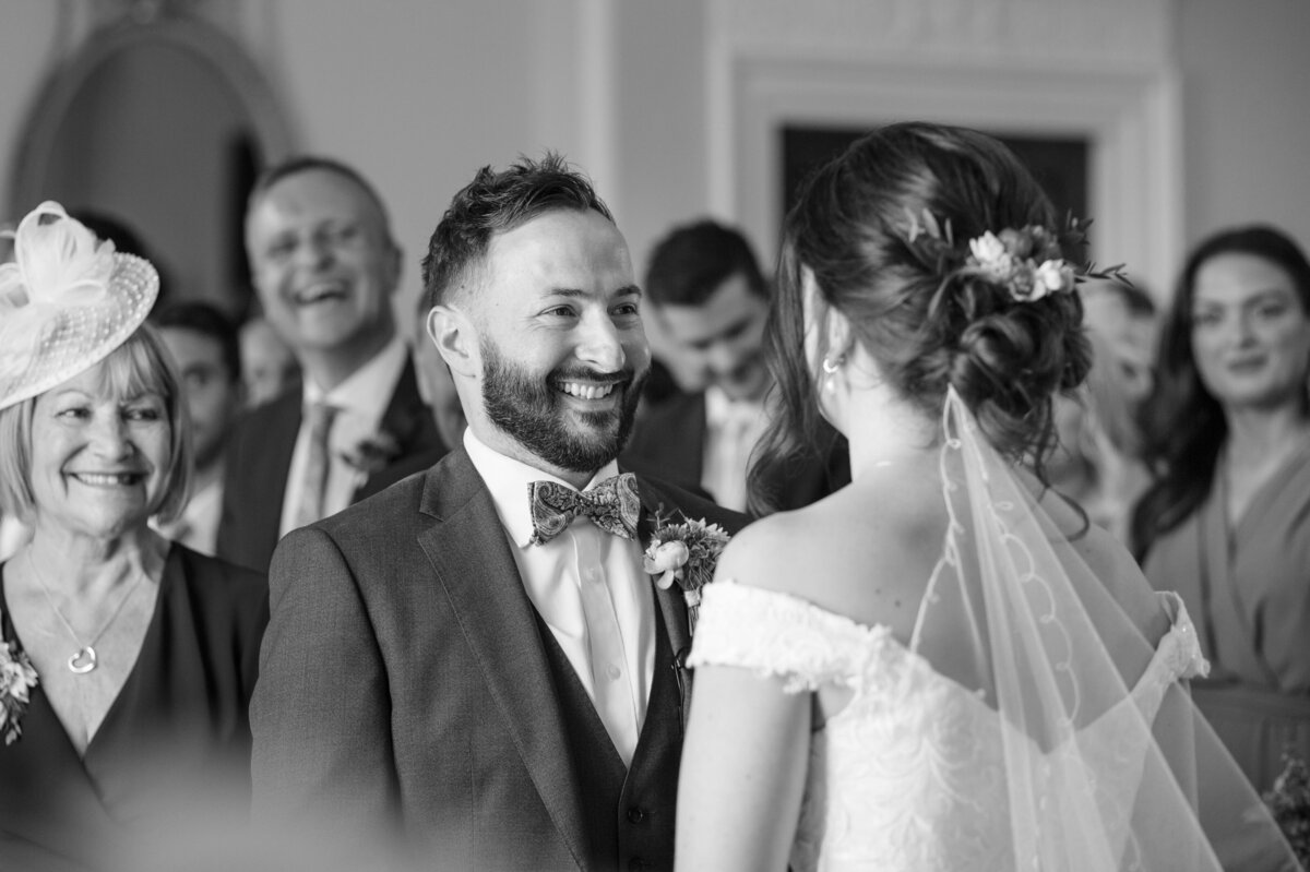 Kelmarsh-Hall-wedding-photos-1014