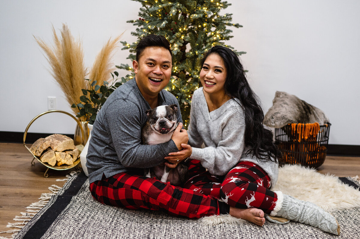 Jay + Jess - Holiday Session-43