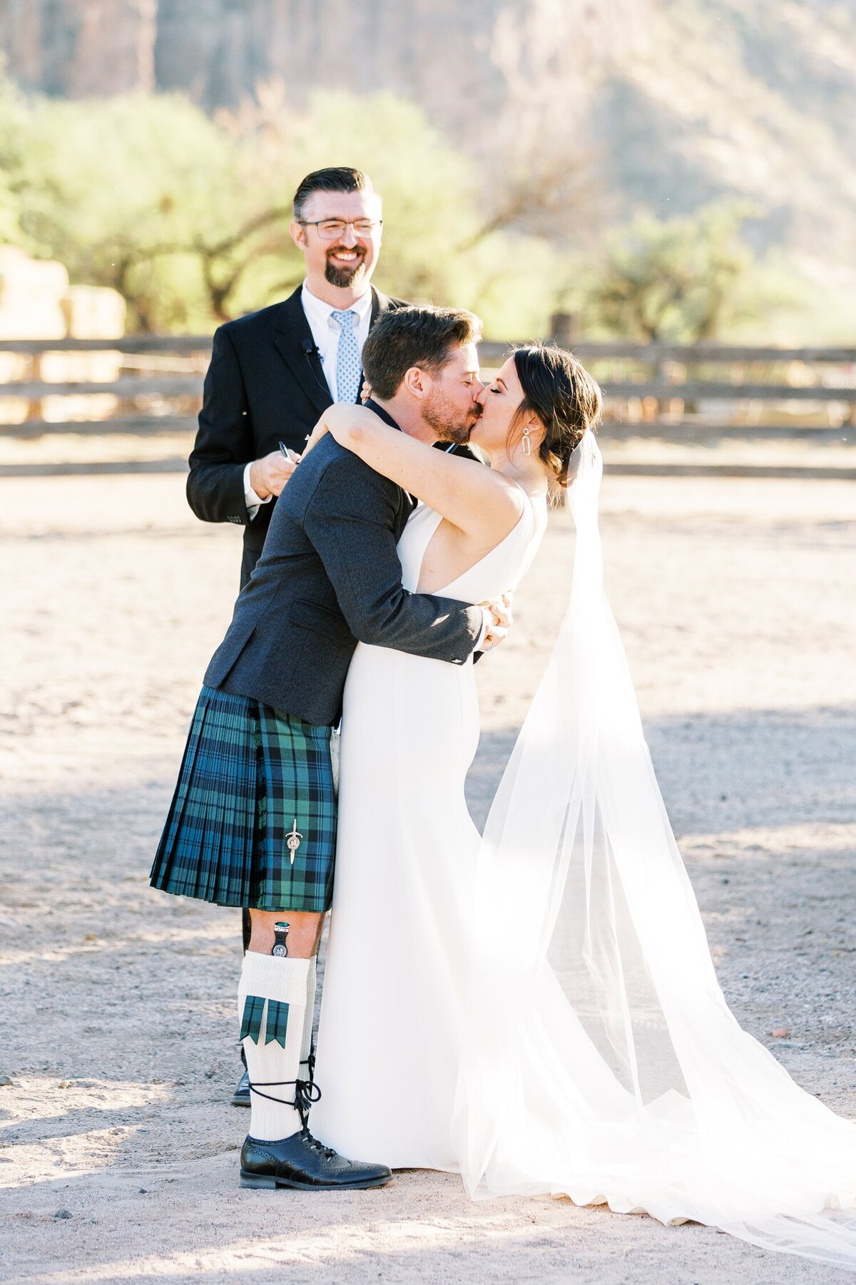 Arizona-wedding-photographer-saguaro-lake-guest-ranch_0074