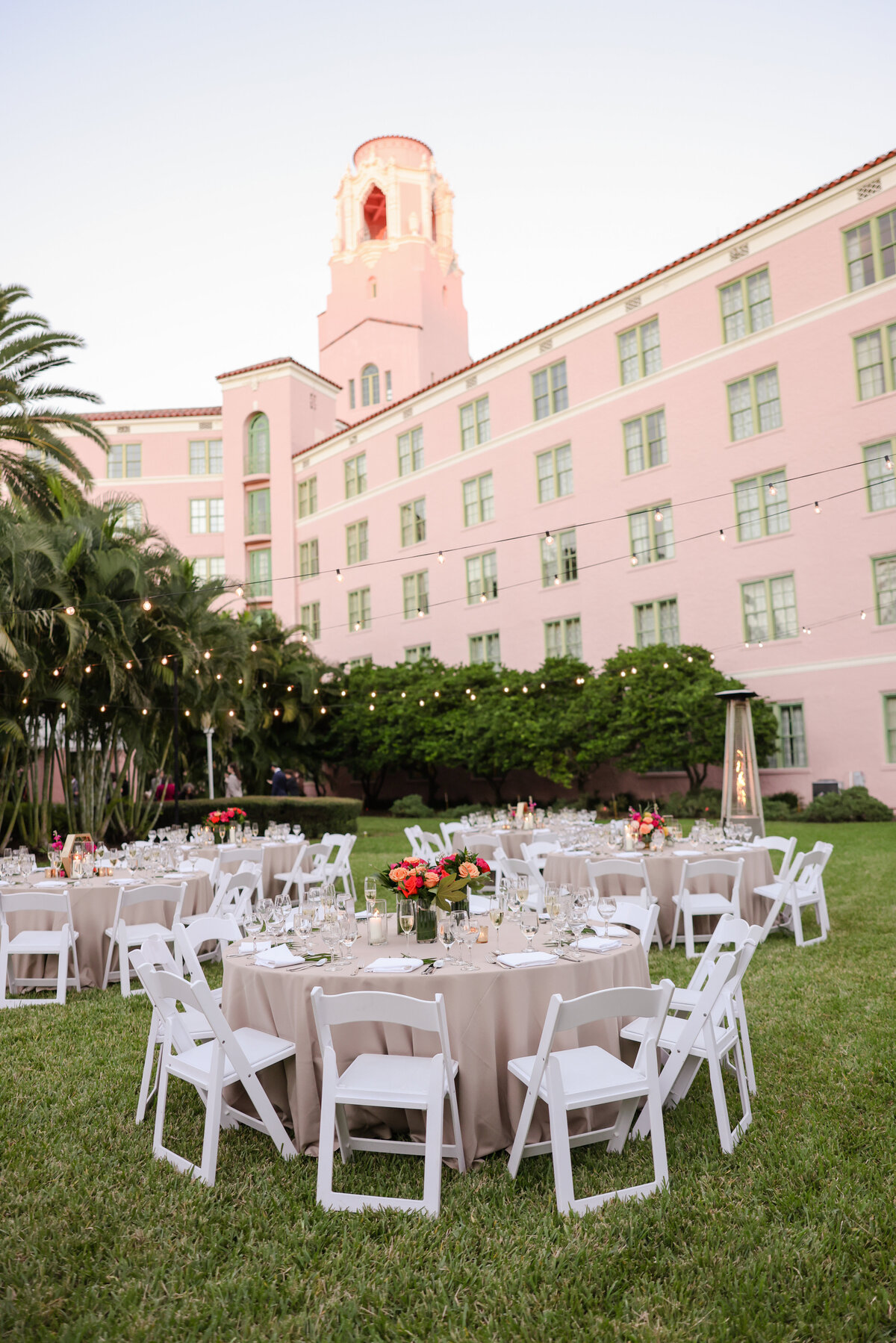 25 - Vinoy Hotel Wedding Tea Garden Lawn Reception - Tampa Bay Wedding Planner