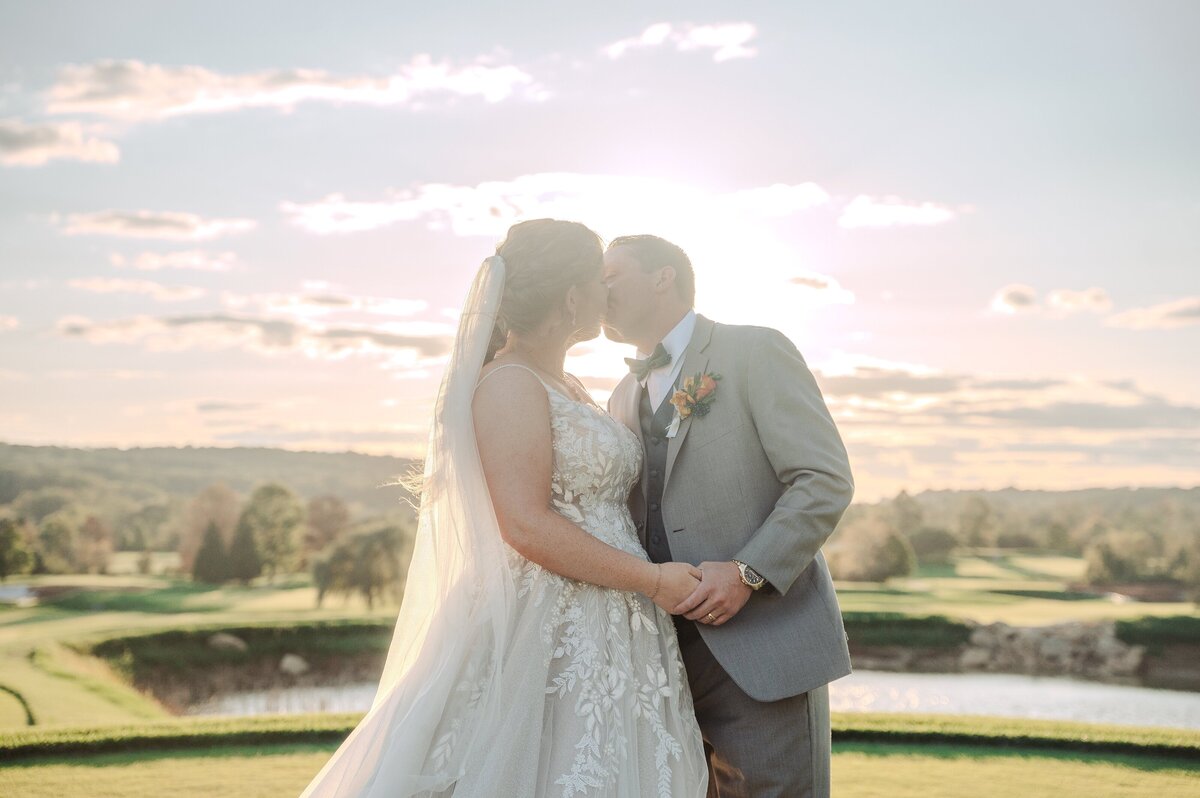Bright kiss