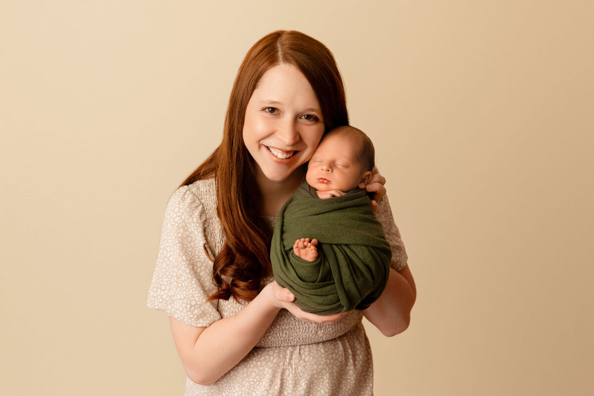 Brookfield-Newborn-Photographer-17