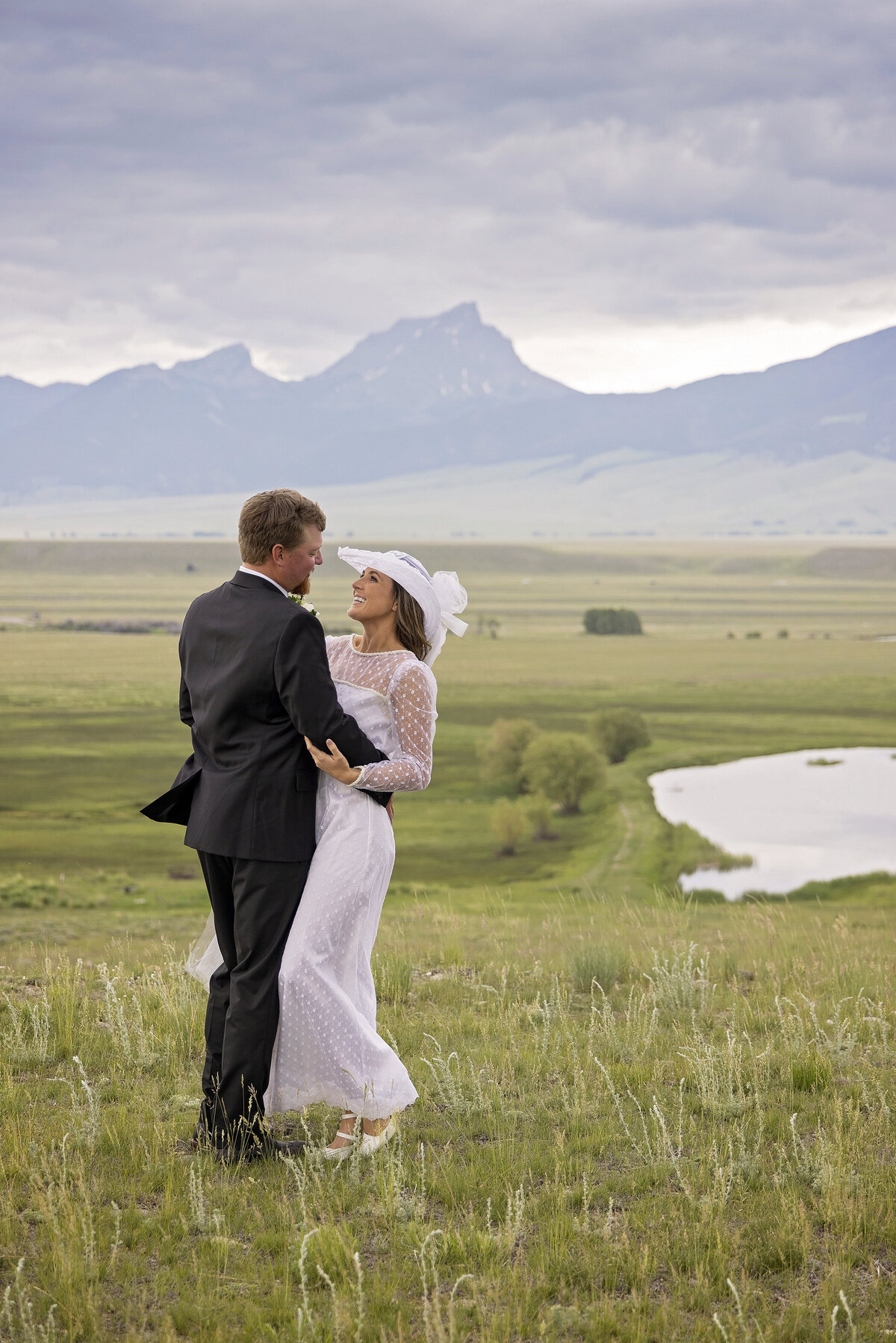 Shanna-Mae-Photography-Montana-Photographer-Montana-Weddings-Rainbow-FX-Ranch-015