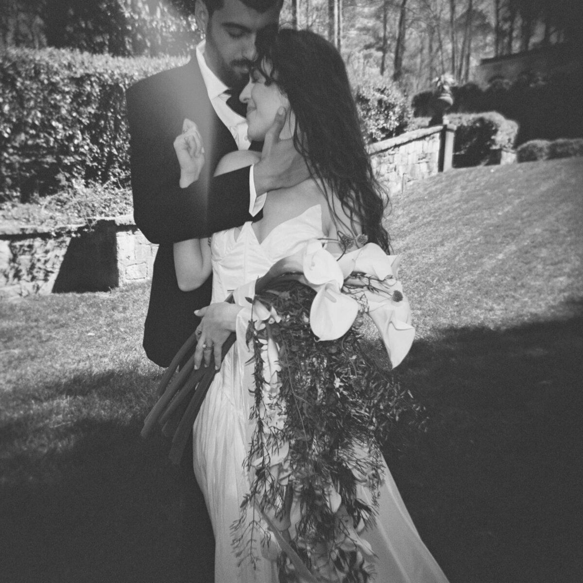 SwanHouse_Elopement-04-3