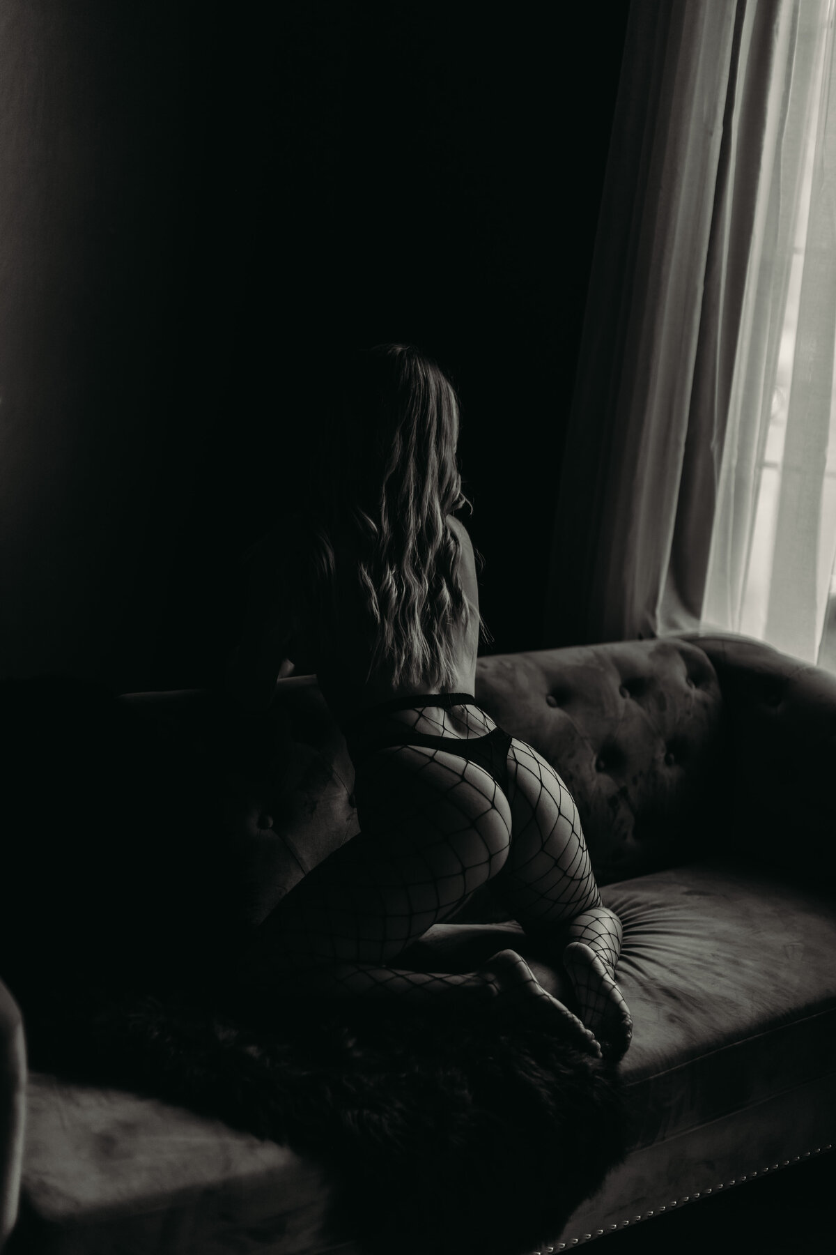 Experience luxurious boudoir photography in Savannah, Georgia. Empowering, intimate sessions to celebrate your beauty and confidence. Book your unforgettable session today!