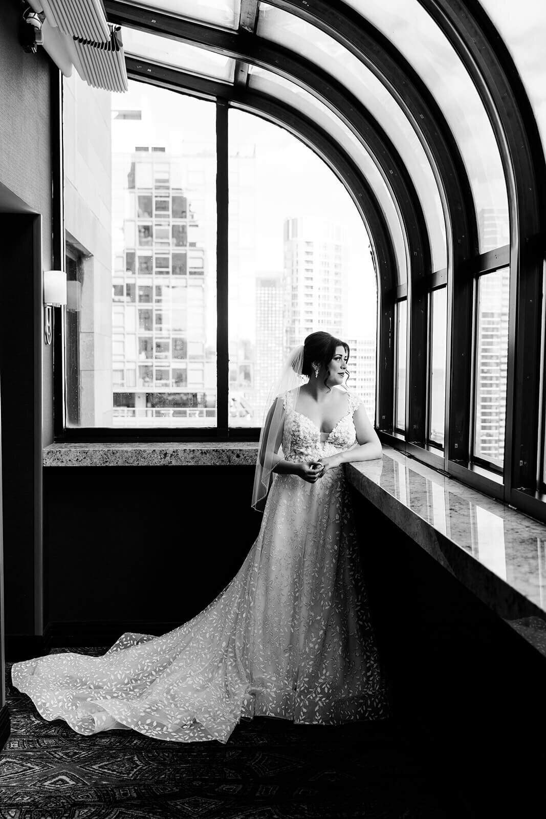 intercontinental-hotel-chicago-wedding-downtown-loft-010