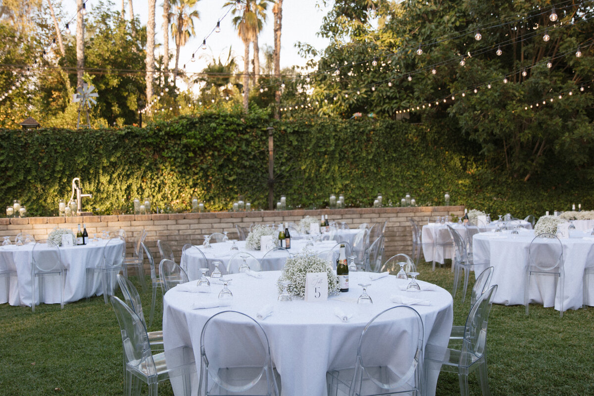 WEdding tables in backyard