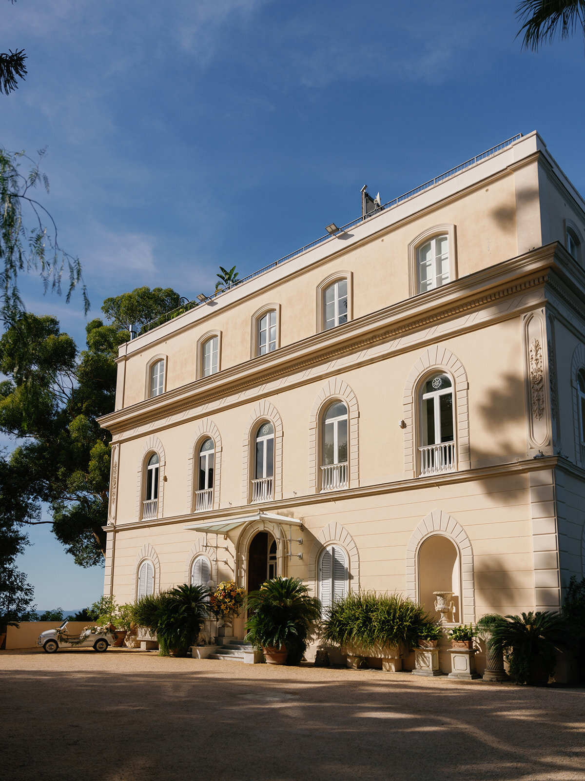 Ian & Frankie Italy Wedding - Scene Setting-113