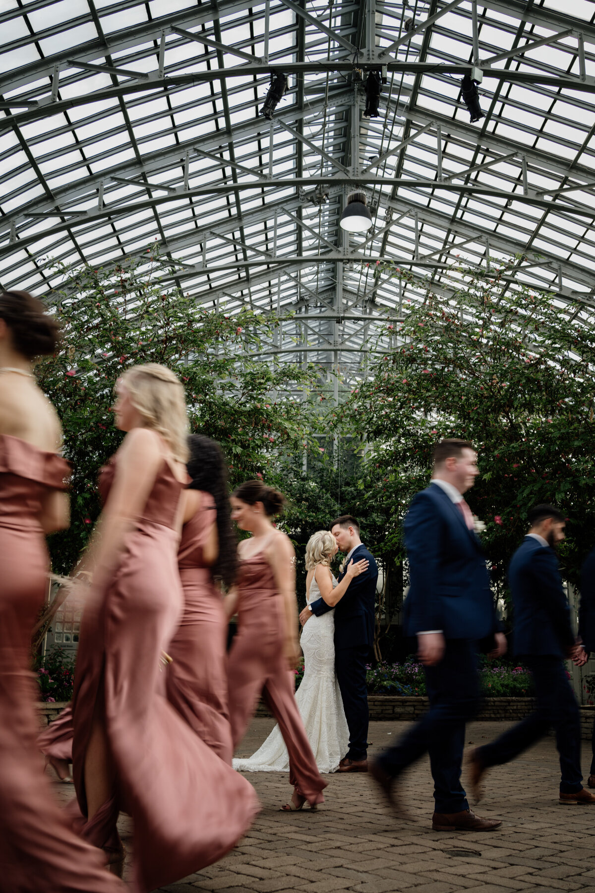 Millennium-Moments-Chicago-Wedding-Photograper-Garfield-Park-Conservatory-Wedding-Venue-Elegant-Classy-Modern-Bride-Groom-FAV-160