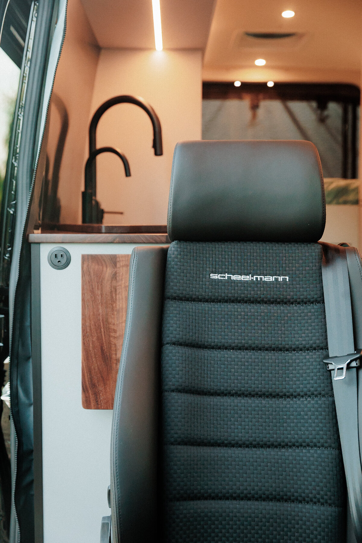 2_WooleyBugger250829_BMV_SlowFastcreative_1688