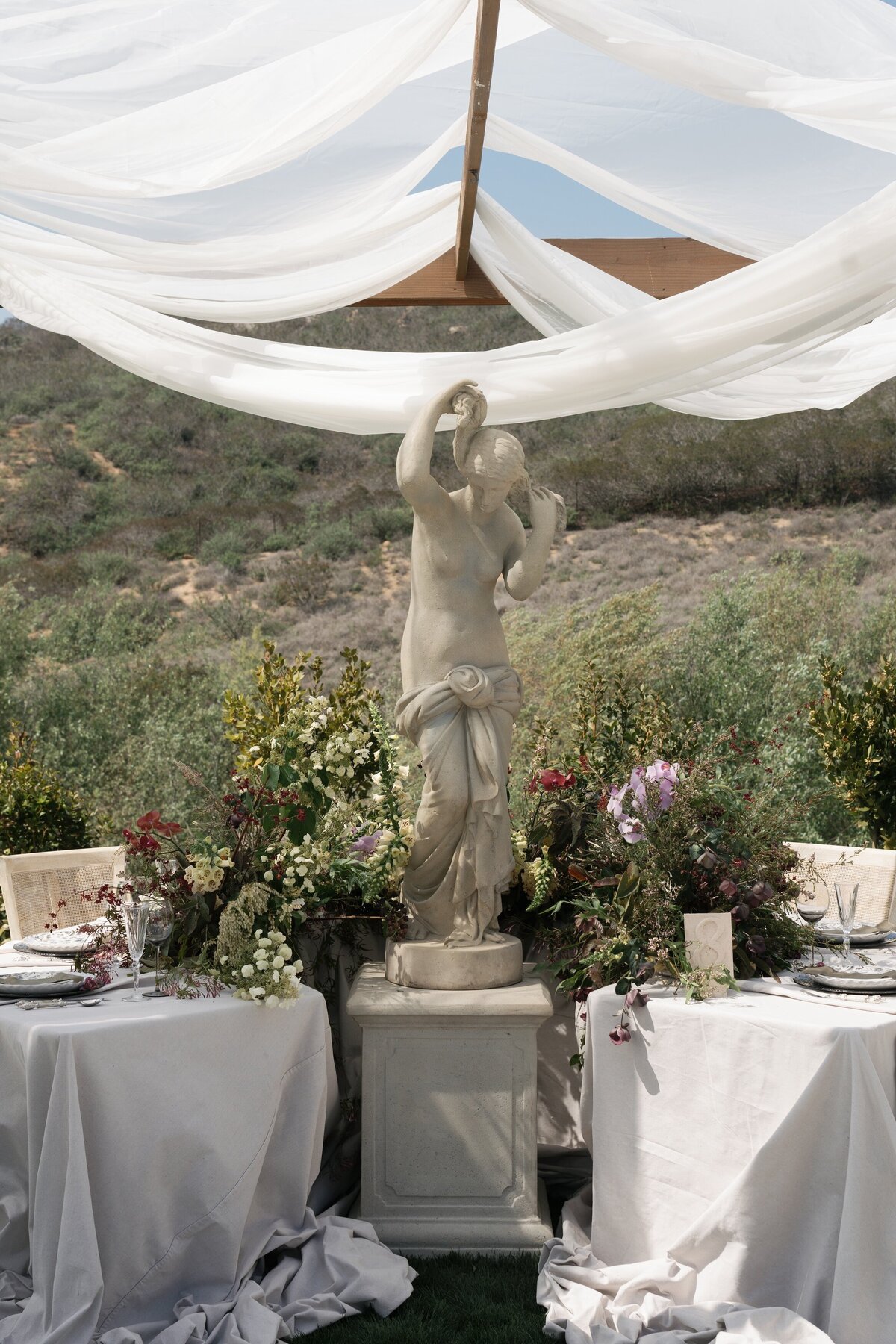 Jeune-Perche-Faye-Fern-Creative-MVFPortraits-Reception-Details-15
