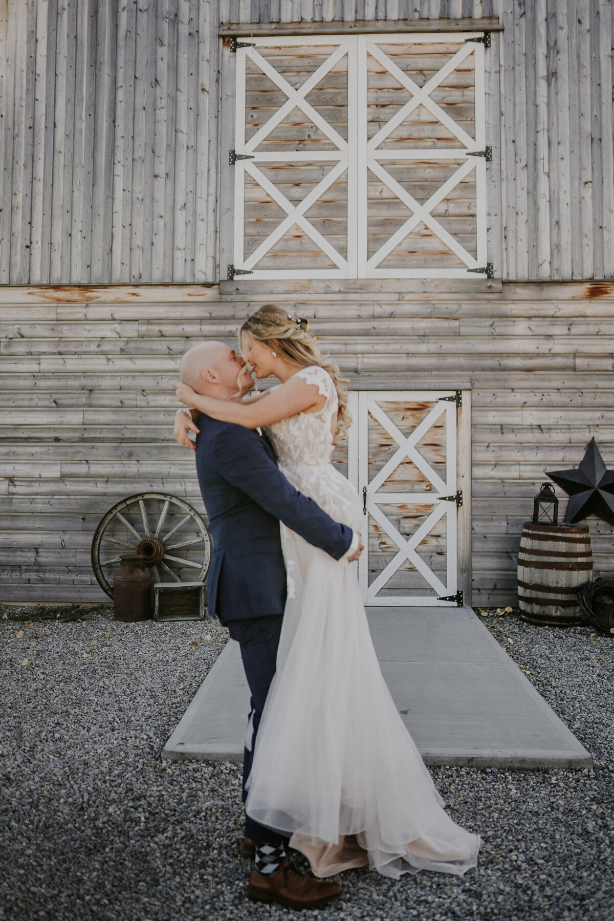 olds-willow-lane-barn-wedding-photographer-5