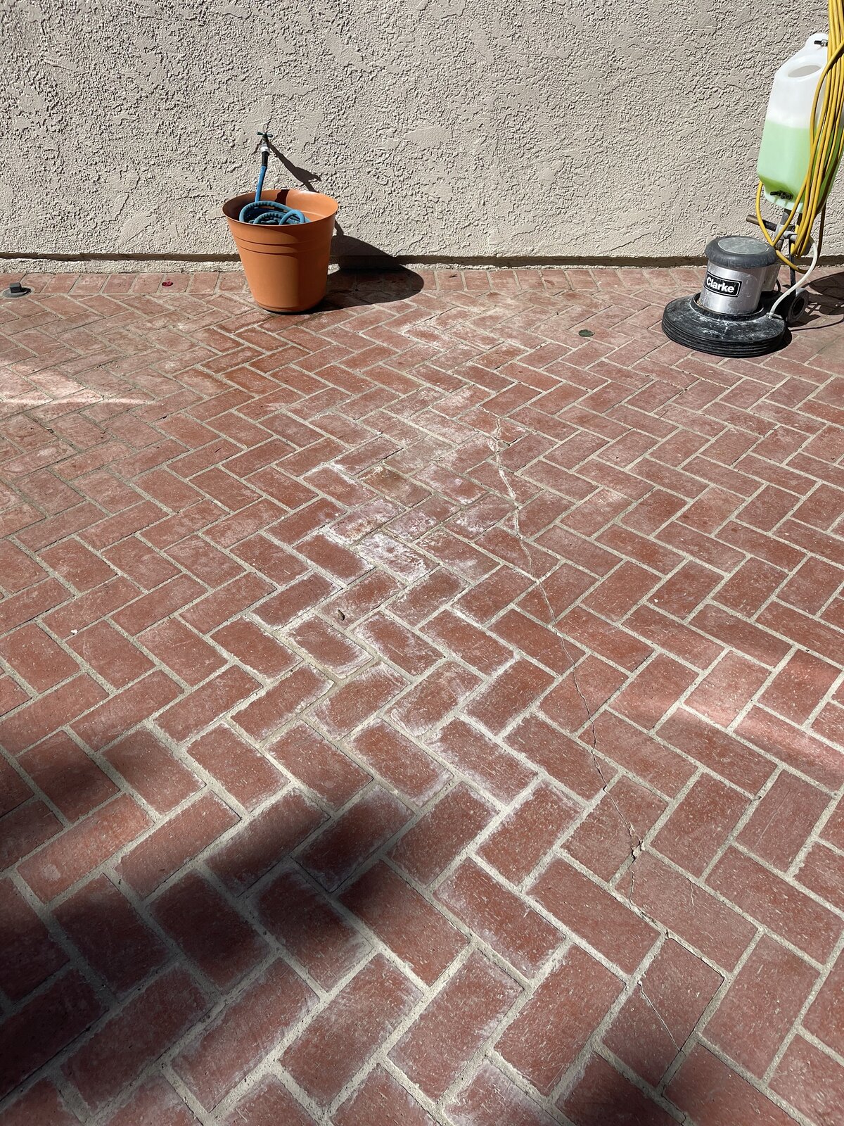 Concrete and brick cleaning -1