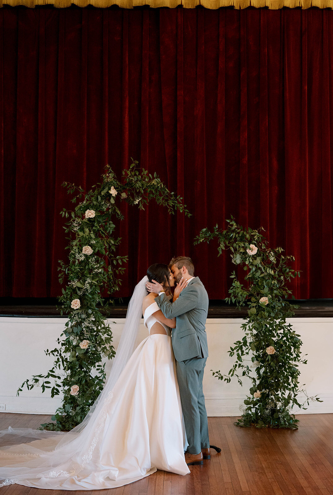 St. Louis Wedding Photographer