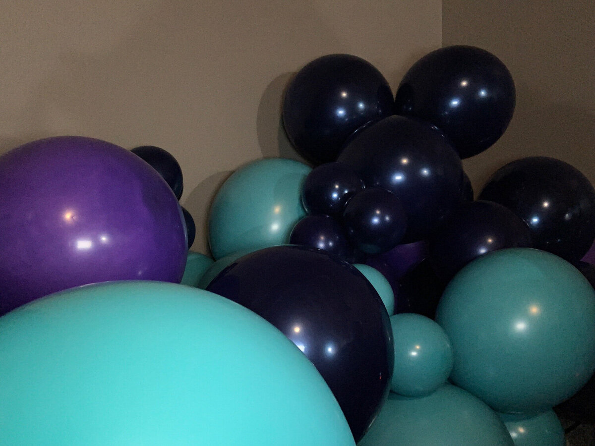 Blue-and-purple-balloon-rentals