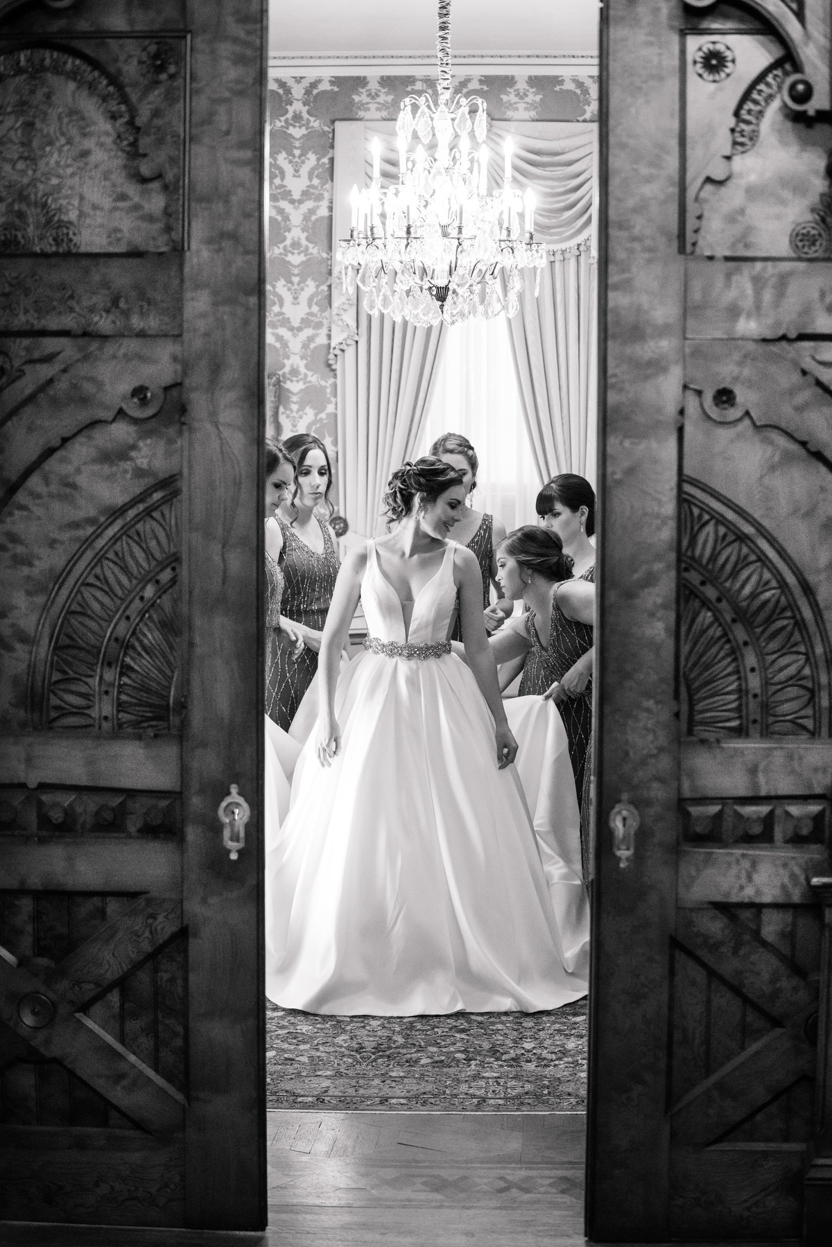 chateau bellevue wedding photographer bride getting ready bridesmaids dress 708 San Antonio St, Austin, TX 78701