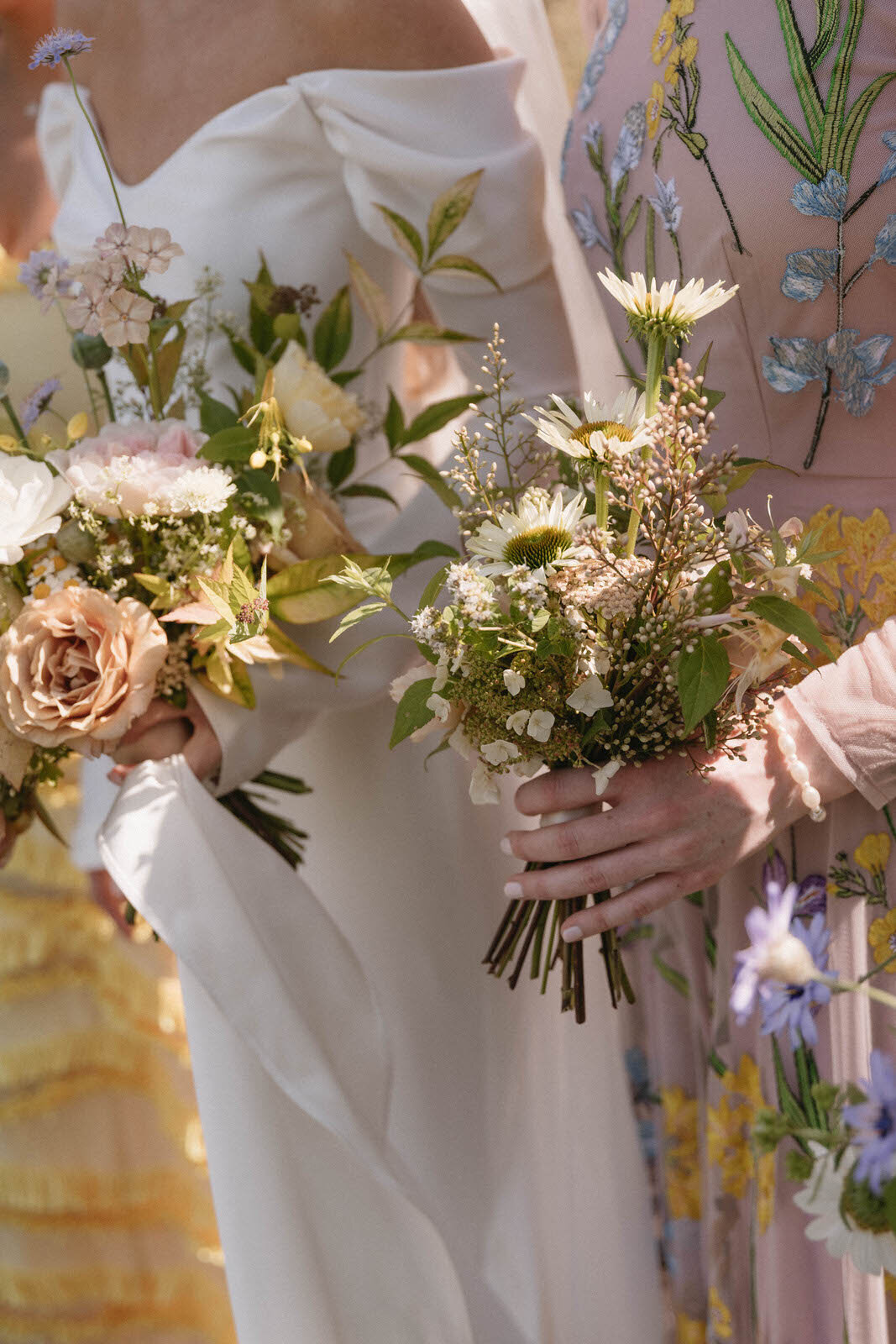 Flora_And_Grace_Analog_35mm_Editorial_Wedding_Photographer (1 von 1)-99