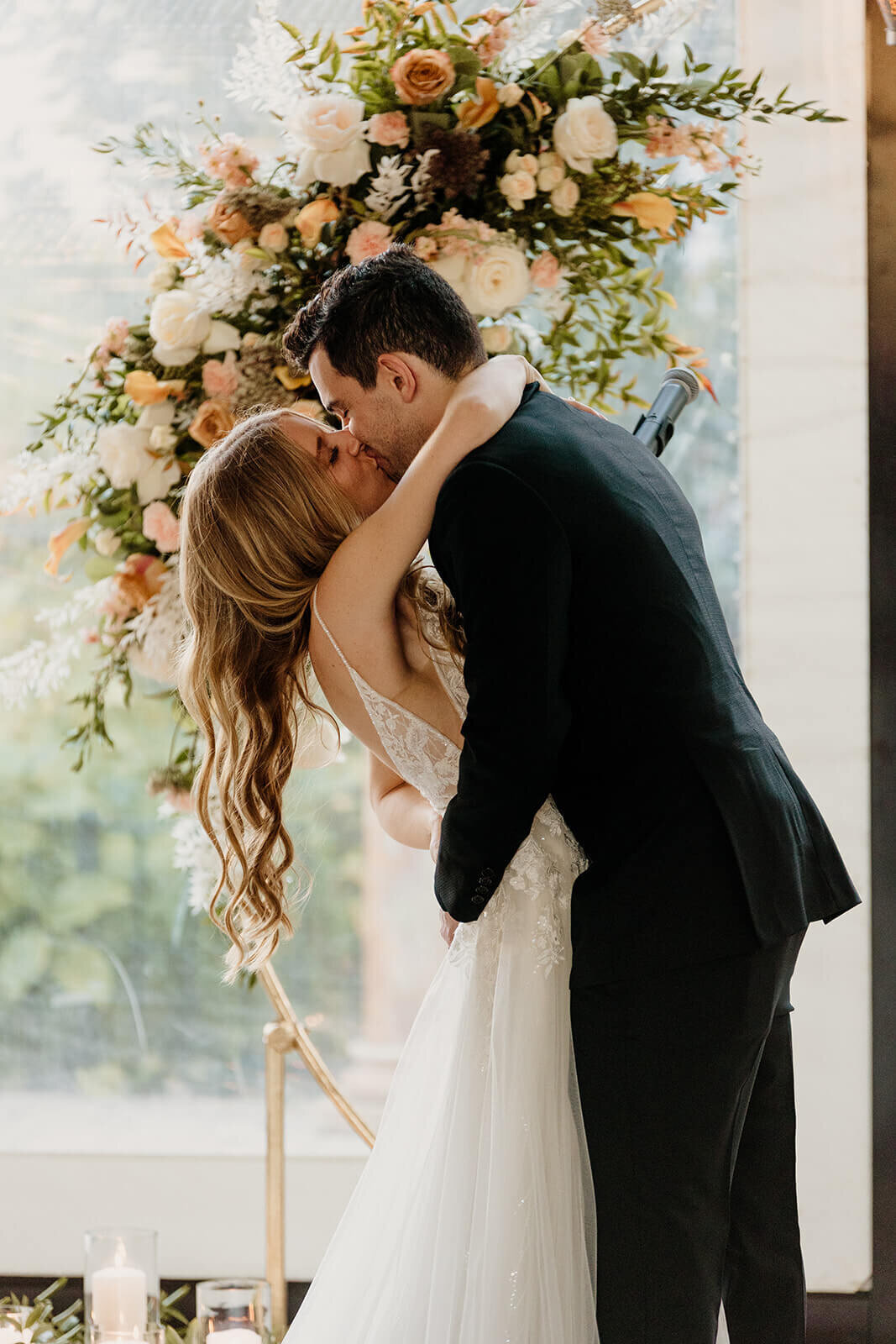 galleria-marchetti-modern-chicago-downtown-wedding-025