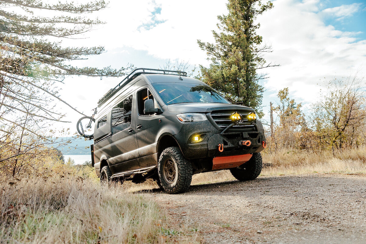 1_SummitSeeker_251013_BMV_#125_SlowFastcreative_2072