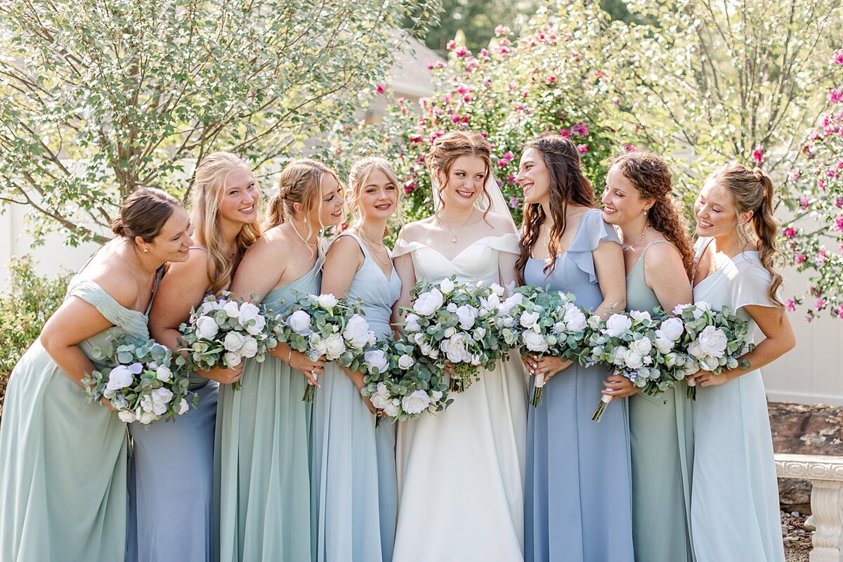 Pittsburgh-Nicassio-Fields-Green-Blue-Wedding-1 (6)